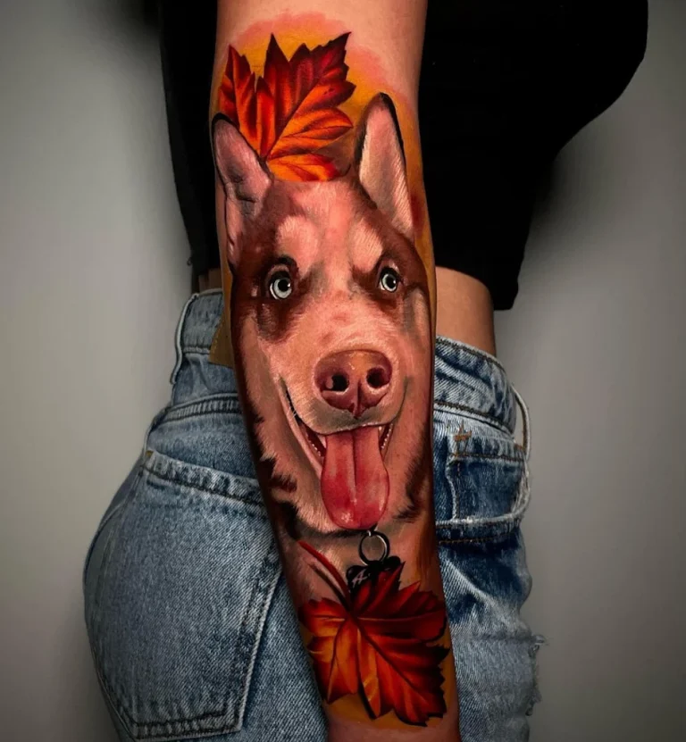 Tatuaje de un perro a color realista hecho en BCN INK, Barcelona
